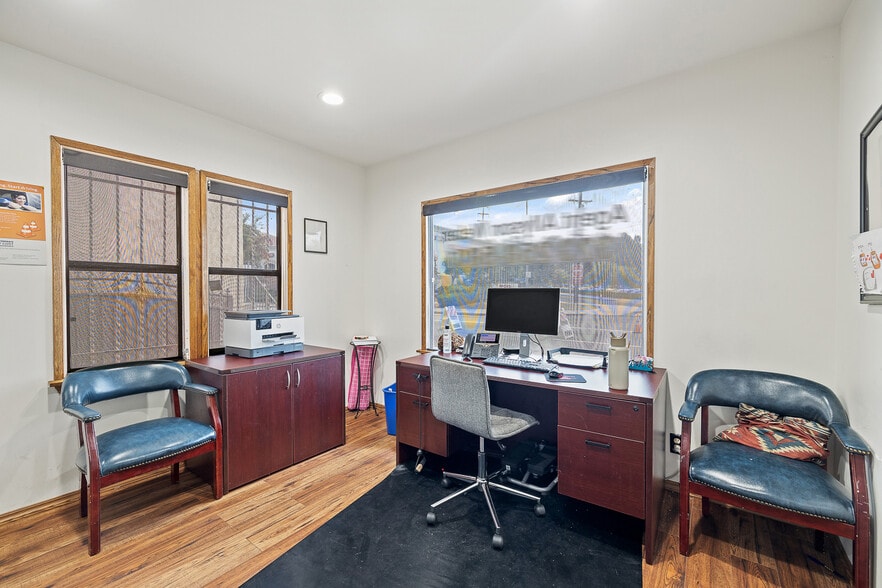 More Photos Of 1063 Colorado Blvd, Los Angeles Medical For Sale