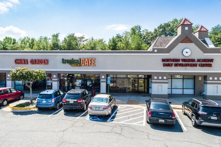 More Photos Of 6460-6500 Landsdowne Ctr, Alexandria Storefront For Lease