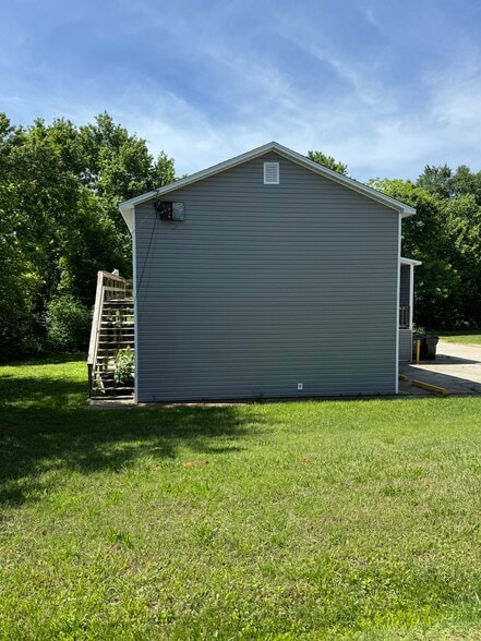 More Photos Of 312 Stokes St, Burlington Apartments For Sale