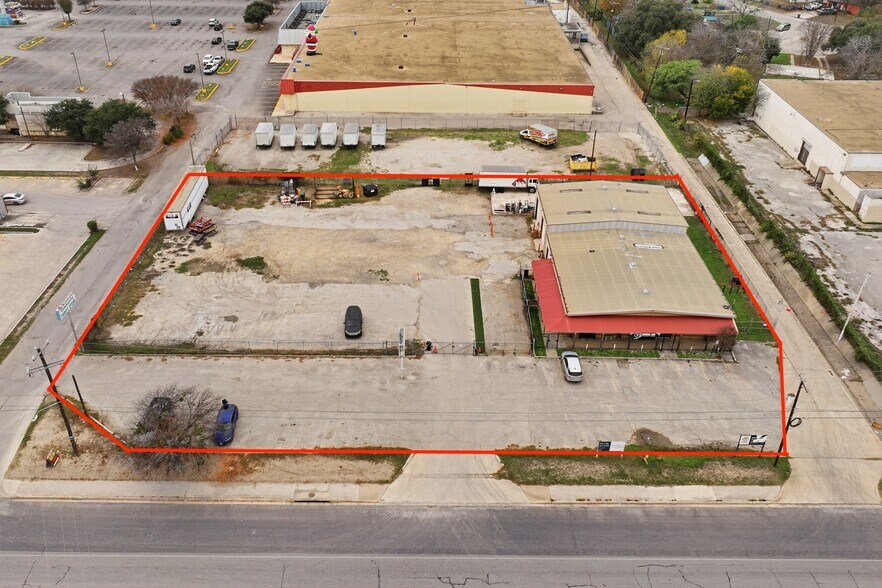Primary Photo Of 3439 Roosevelt Ave, San Antonio Service For Sale