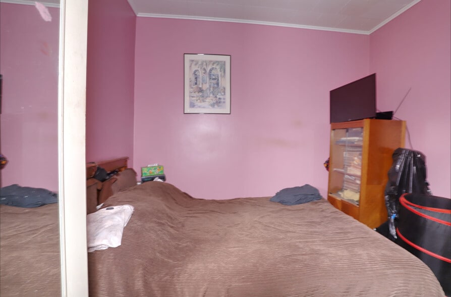 More Photos Of 1701 Central Ave, Union City Apartments For Sale