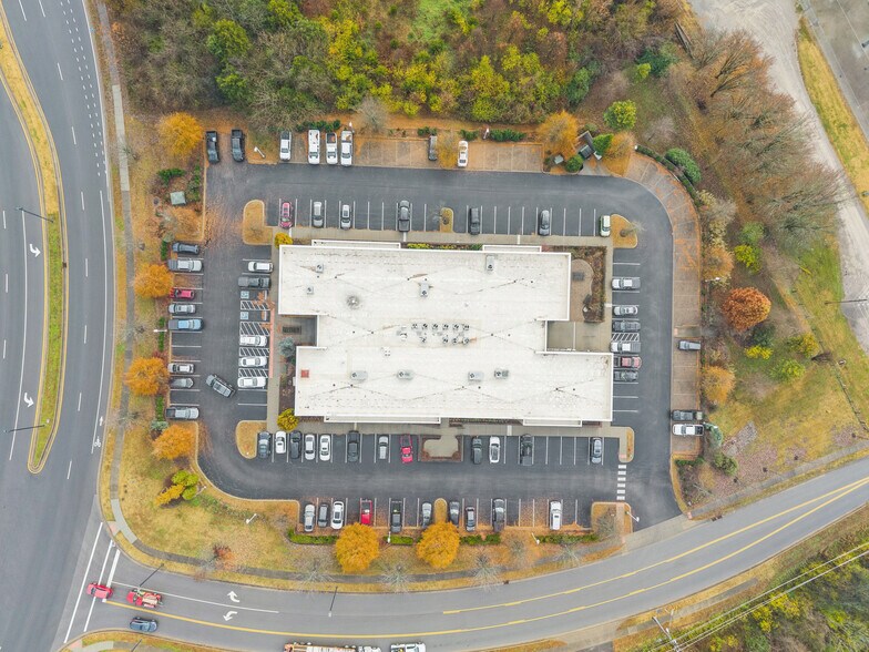 More Photos Of 2179 Edward Curd Ln, Franklin Loft Creative Space For Sale