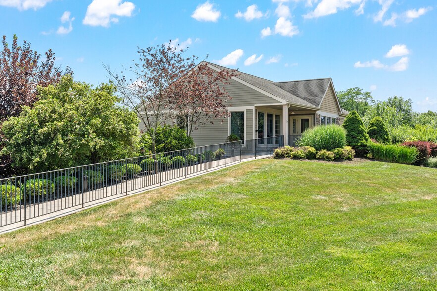 More Photos Of 5 Plains Rd, Augusta Office For Sale