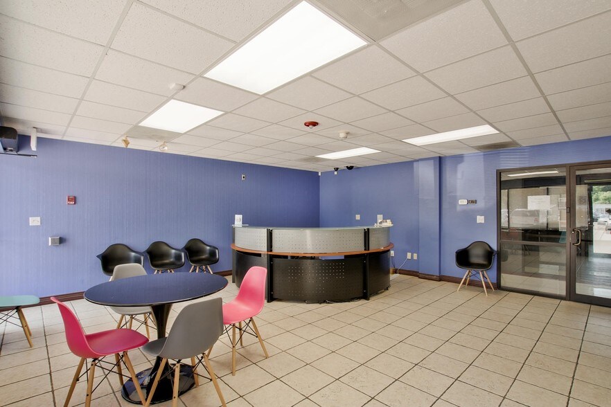 More Photos Of 7370 E 37th St, Wichita Flex For Lease