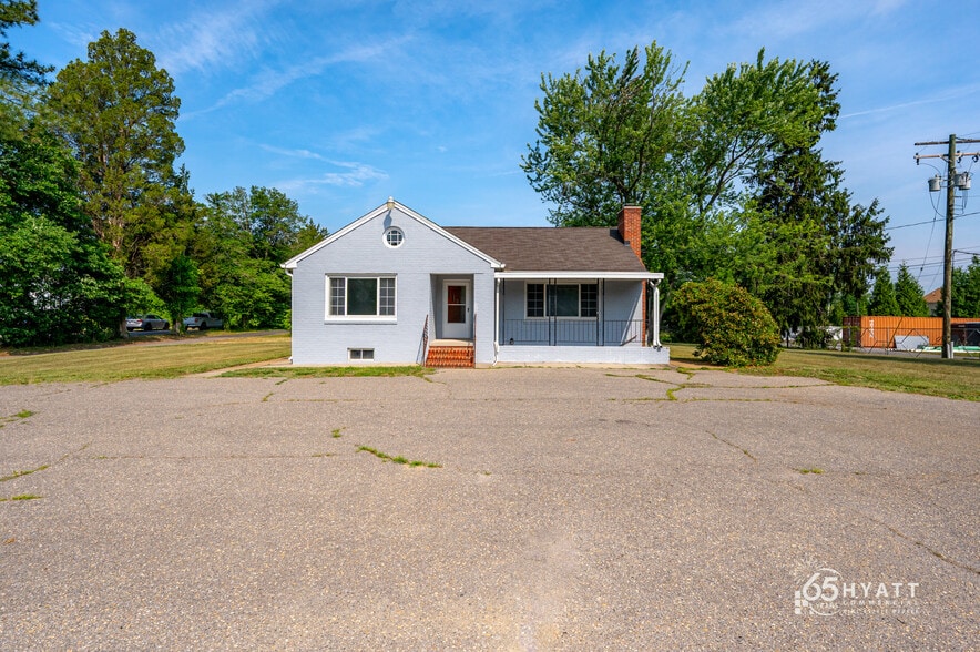 Primary Photo Of 2976 Solomons Island Rd, Edgewater Office For Sale