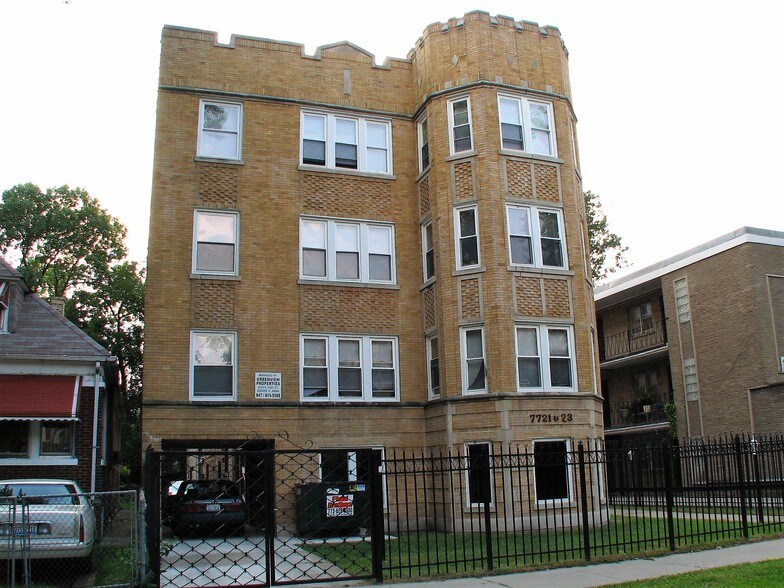 More Photos Of 7721 S Colfax Ave, Chicago Apartments For Sale