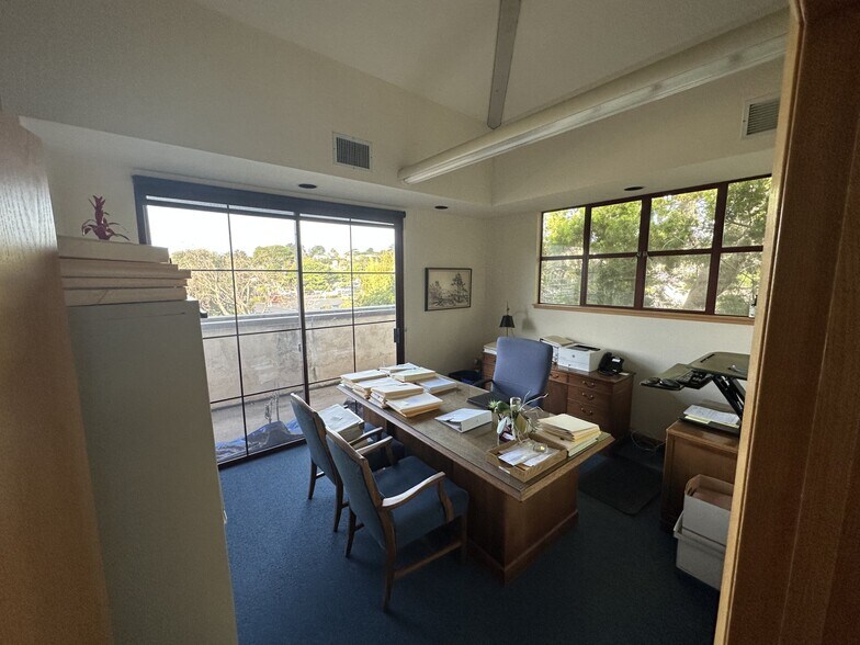 More Photos Of 26385 Carmel Rancho Blvd, Carmel Office For Sale
