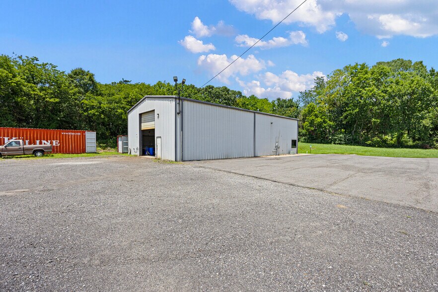 More Photos Of 8411 US Highway 64 W, Russellville Industrial For Sale