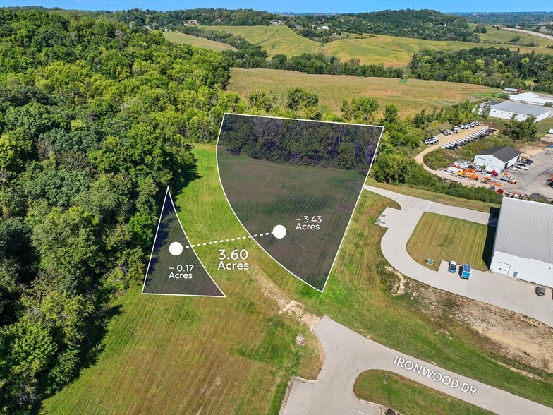 More Photos Of 10496 Ironwood Dr, Dubuque Land For Sale