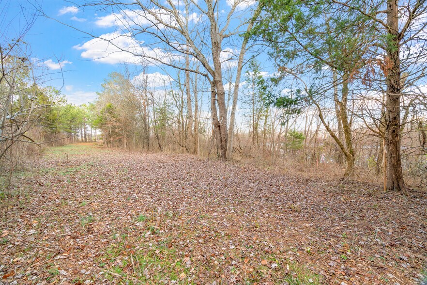 More Photos Of 0 Old Athens Pike, Sweetwater Land For Sale