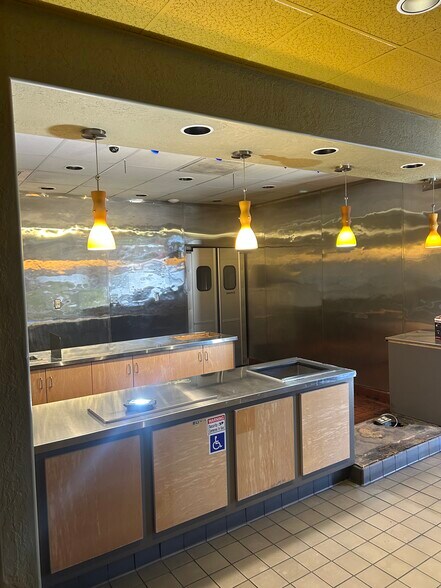 More Photos Of 6435 Mission Gorge Rd, San Diego Fast Food For Lease