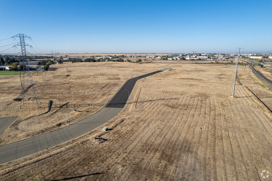 More Photos Of Winding Creek Rd @ Foothills Blvd, Roseville Unknown For Lease
