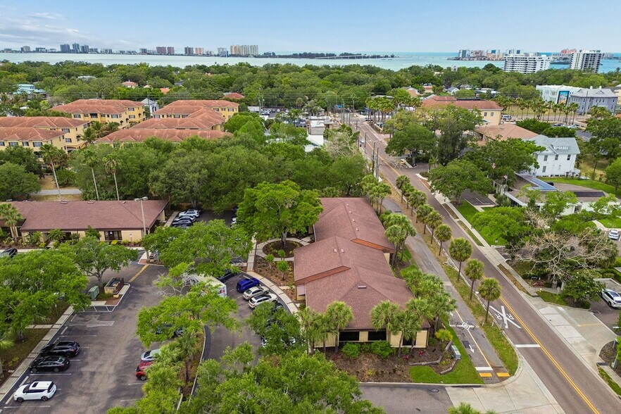 More Photos Of 611 Druid Rd E, Clearwater Medical For Sale