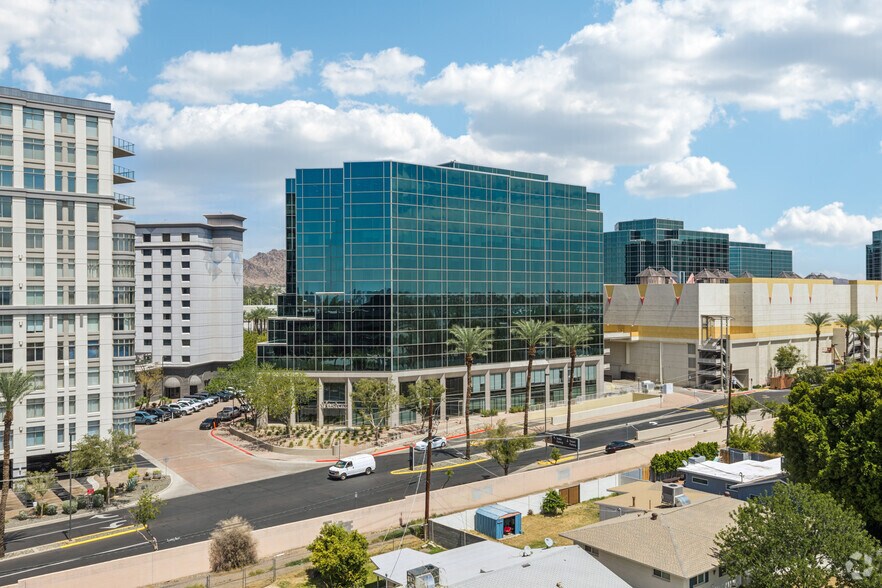 More Photos Of 2415 E Camelback Rd, Phoenix Office For Lease