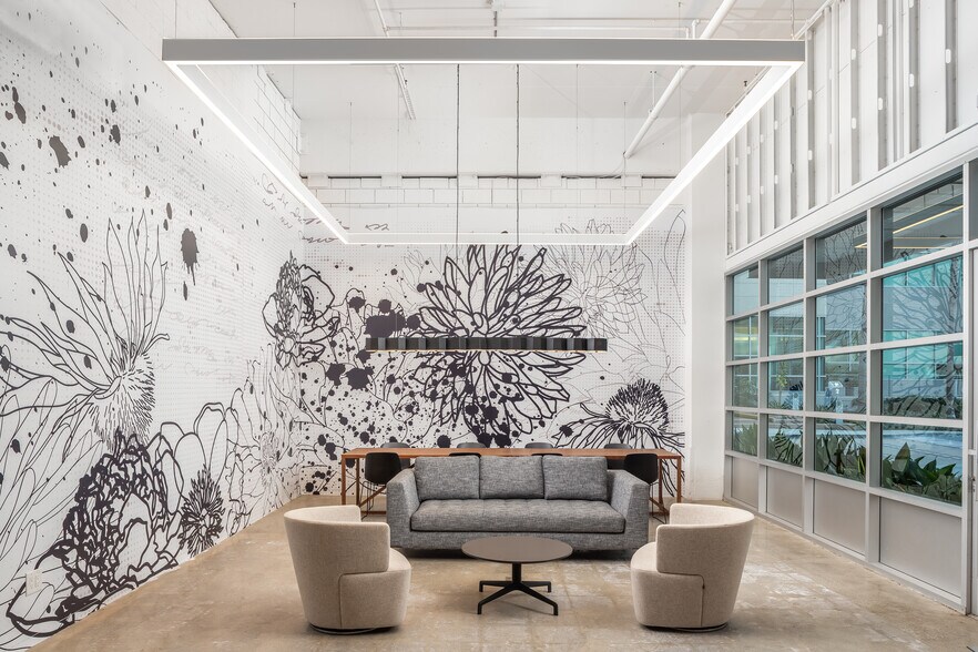 More Photos Of 909 N Pacific Coast Hwy, El Segundo Office For Lease