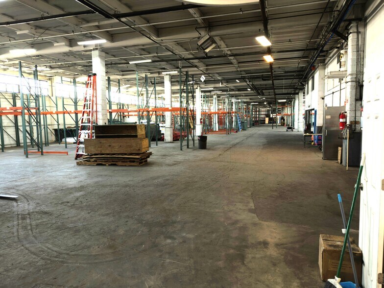 More Photos Of 104-20 Dunkirk St, Jamaica Warehouse For Lease