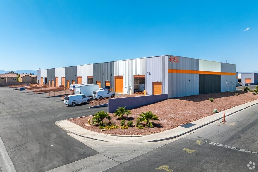 More Photos Of 4955 Steptoe St, Las Vegas Warehouse For Lease