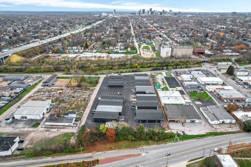 More Photos Of 572 S Nelson Rd, Columbus Unknown For Lease