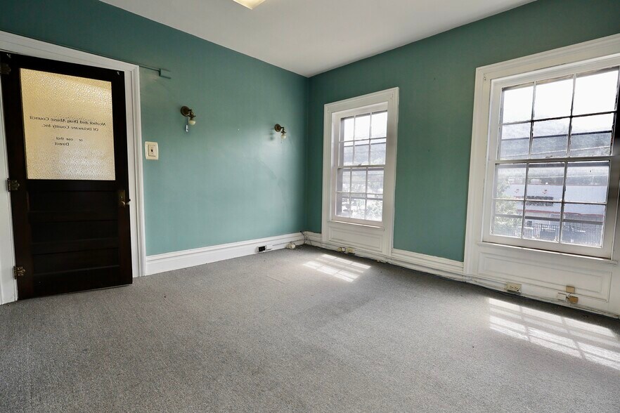 More Photos Of 72 Main St, Delhi Office Residential For Sale