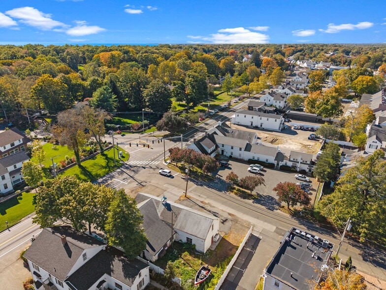 More Photos Of 905 Boston Post Rd, Madison Flex For Sale