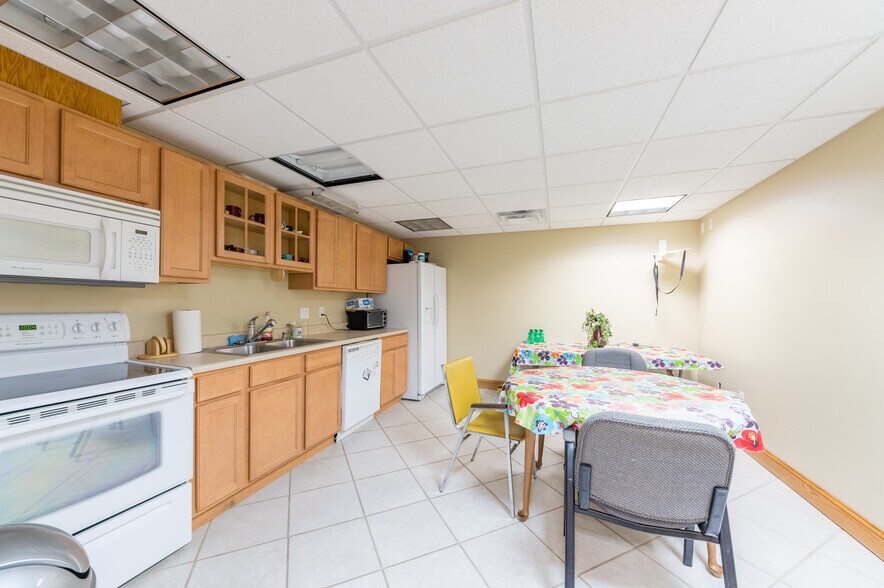 More Photos Of 315 High St, Morgantown Office For Sale