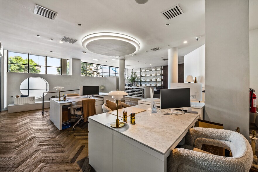 More Photos Of 8888 Washington Blvd, Culver City Office For Lease