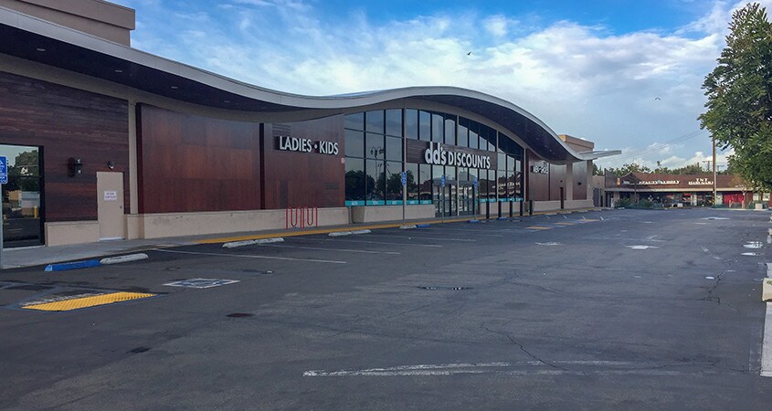 More Photos Of 2300-2306 E 7th St, Long Beach Freestanding For Lease