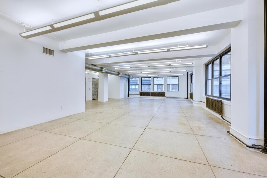 More Photos Of 230 W 39th St, New York Office For Lease