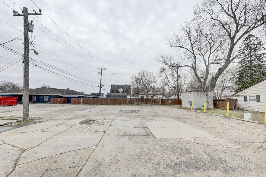 More Photos Of 23919 John R Rd, Hazel Park Freestanding For Sale