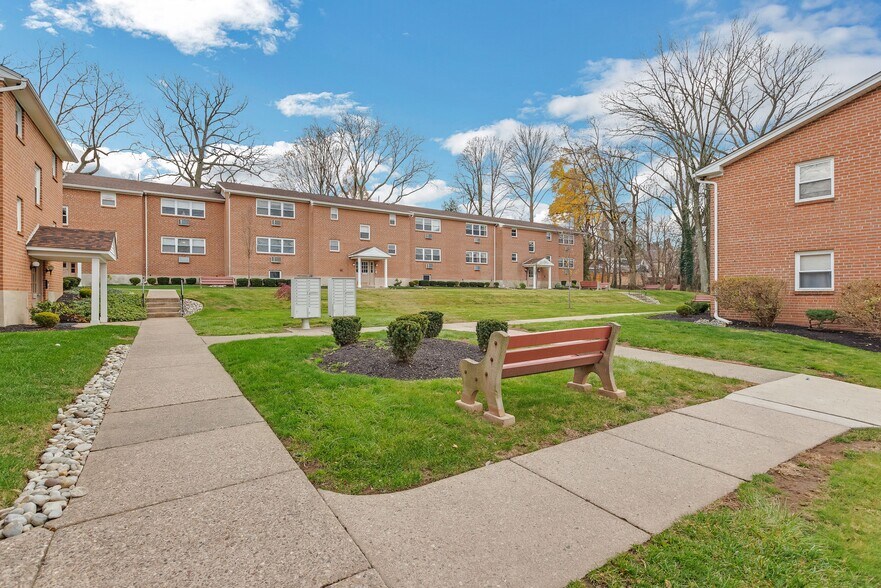Primary Photo Of 200 Spruce St, Doylestown Multifamily For Sale
