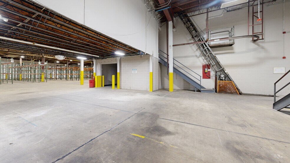 More Photos Of 46 Stafford St, Lawrence Unknown For Lease