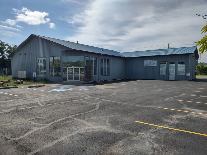 More Photos Of 6010-6012 E Trent Ave, Spokane Freestanding For Lease