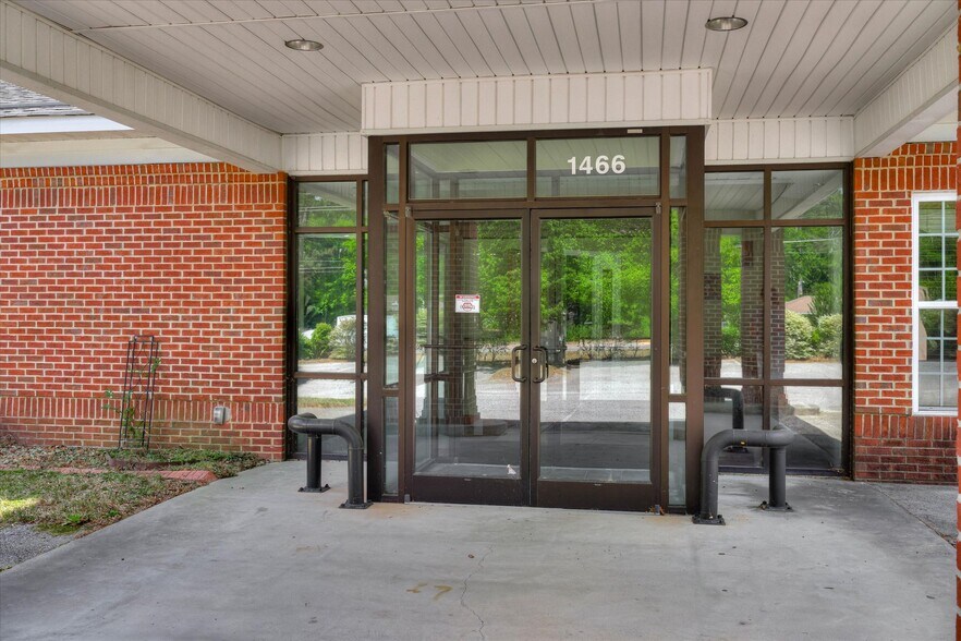 More Photos Of 1466 Columbia Hwy N, Aiken Medical For Sale