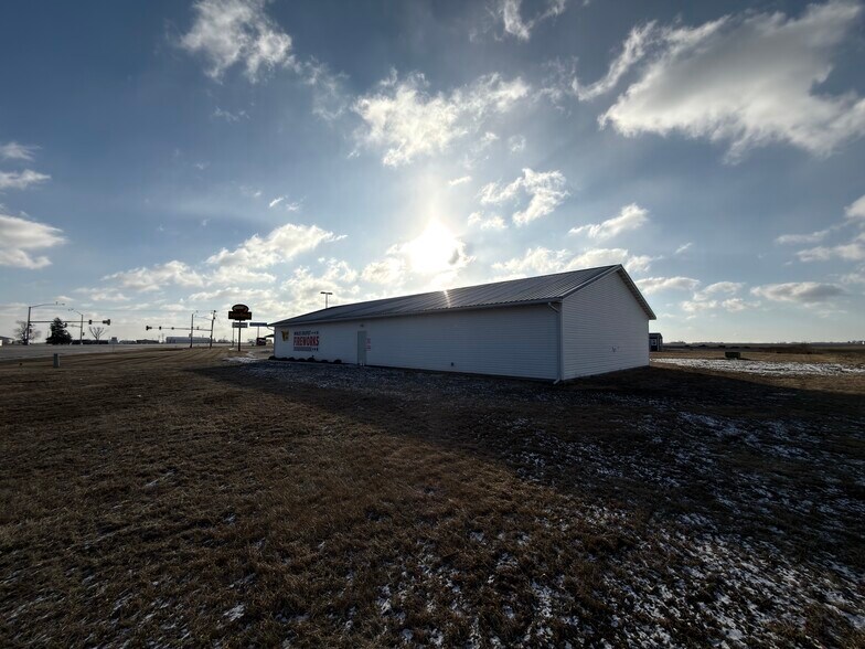 More Photos Of 205 Wiley ave, Washington General Retail For Sale