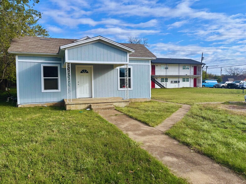 More Photos Of 1305 N 4th St, Killeen Apartments For Sale