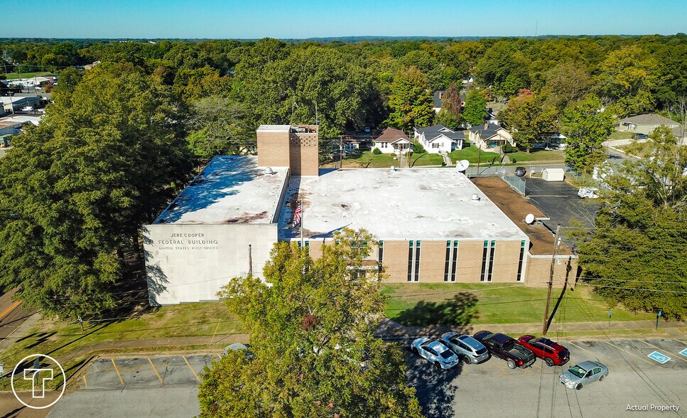 More Photos Of 309 N Church St, Dyersburg Office For Sale
