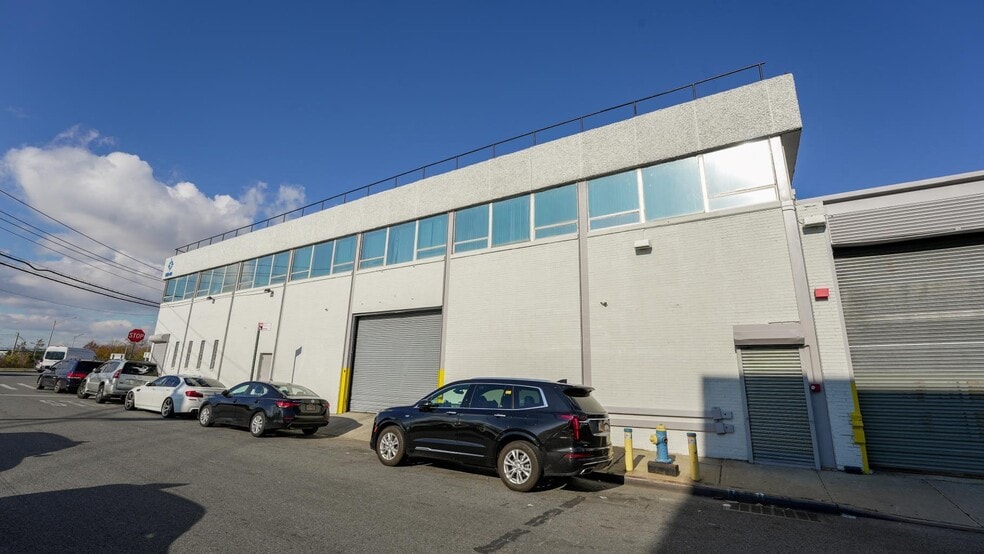 Primary Photo Of 168-01 Rockaway Blvd, Jamaica Warehouse For Lease