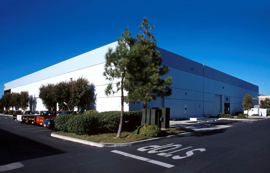 More Photos Of 1376 Walter St, Ventura Light Manufacturing For Lease