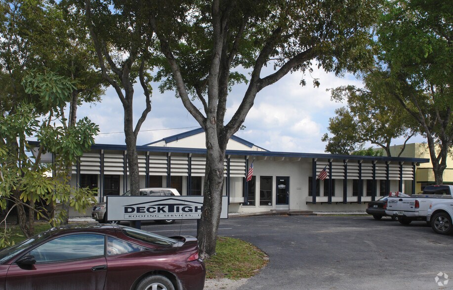 More Photos Of 6680 NW 17th Ave, Fort Lauderdale Warehouse For Lease