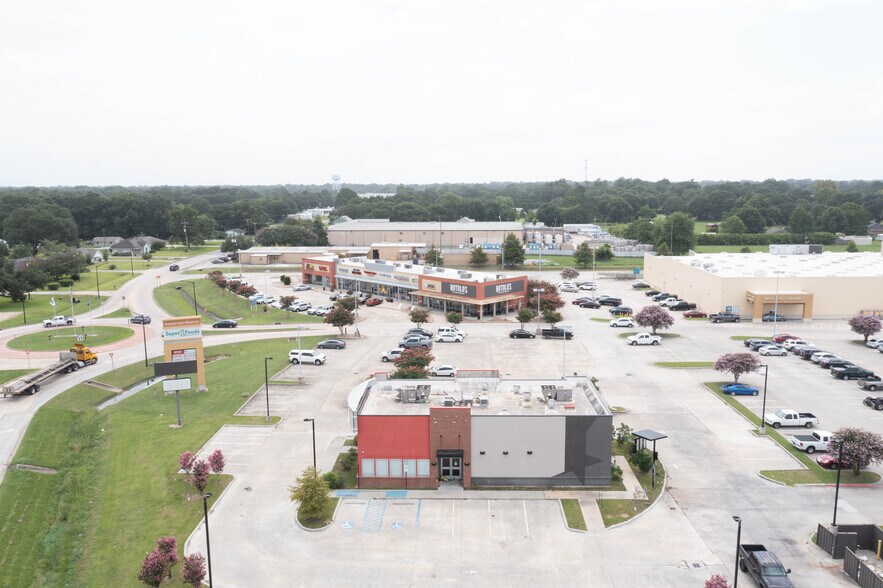 More Photos Of 110 Hector Connoly Rd, Carencro Fast Food For Sale