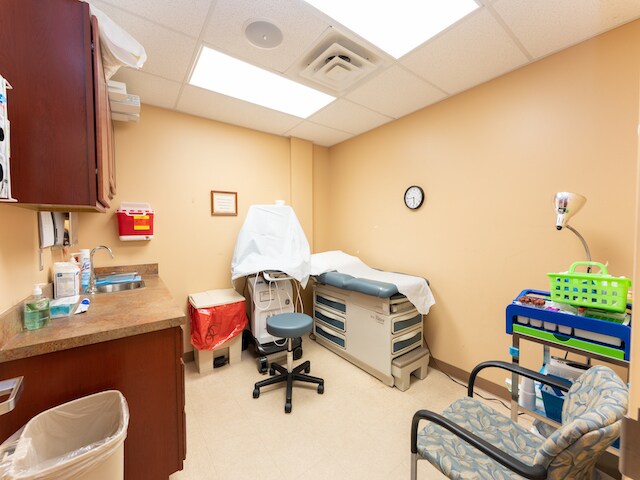 More Photos Of 1051-1103 W Sherman Ave, Vineland Medical For Lease