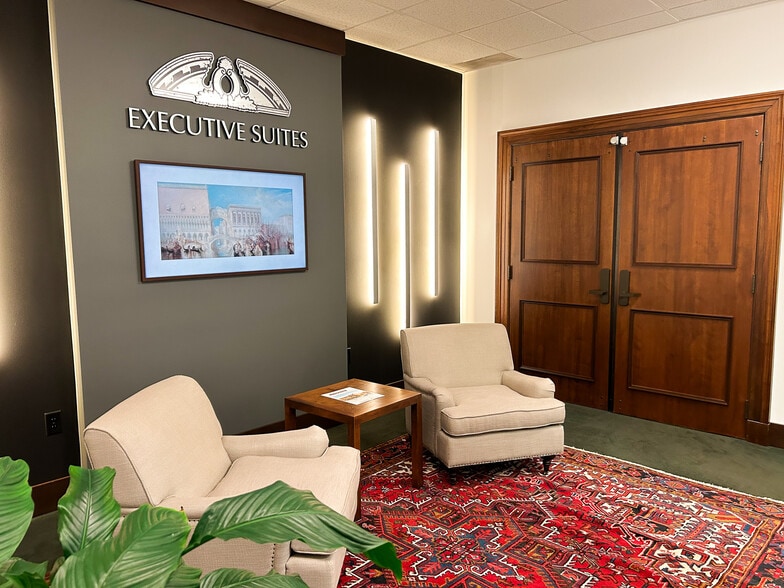 More Photos Of 313 W Liberty St, Lancaster Office For Lease