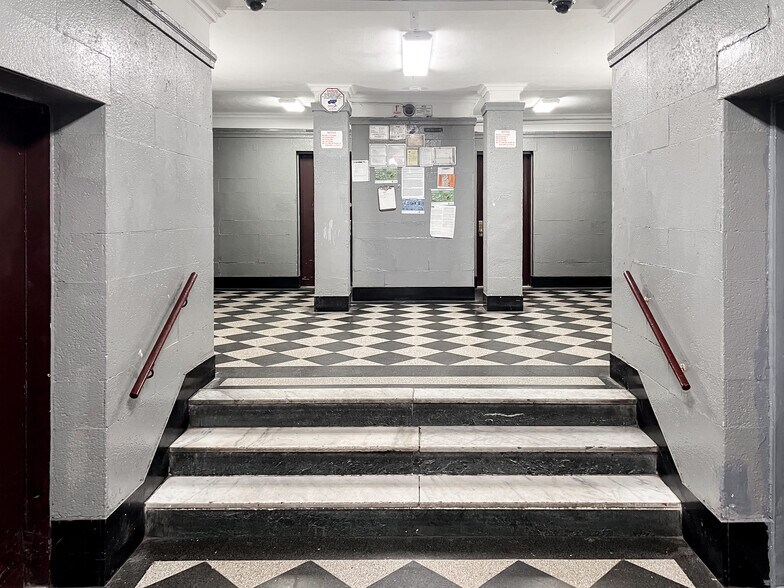 More Photos Of 2525 Morris Ave, Bronx Apartments For Sale