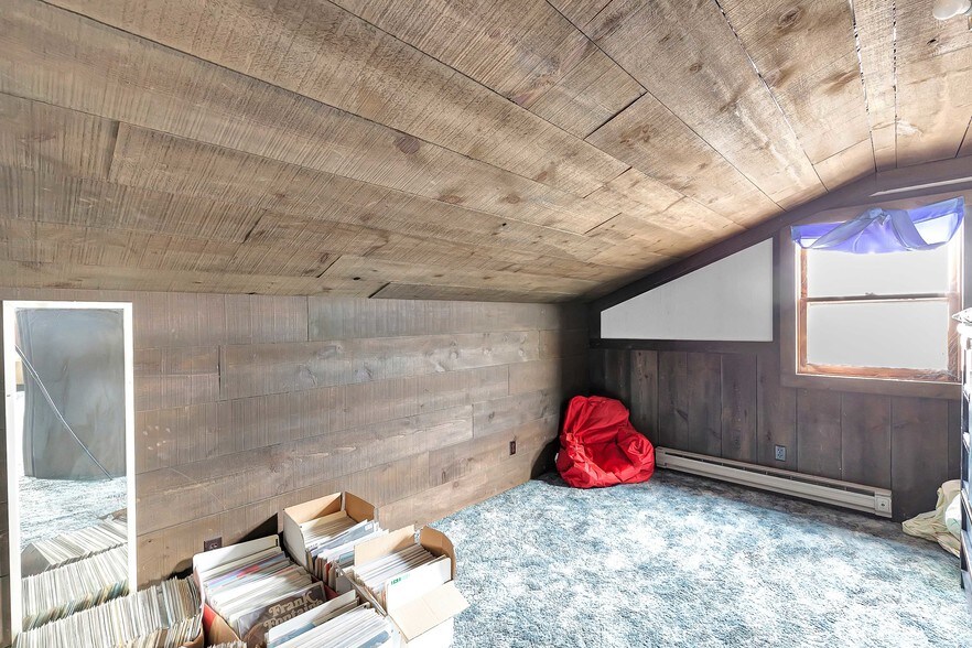 More Photos Of N4175 Alpine Ln, Pound Restaurant For Sale