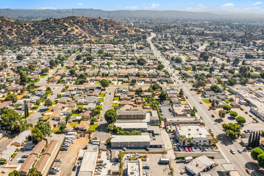 More Photos Of 625-627 S Wabash Ave, Glendora Apartments For Sale