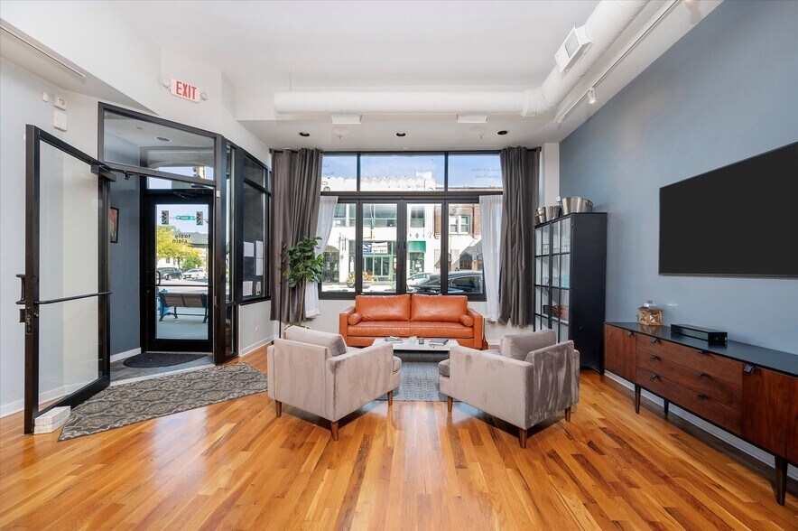 More Photos Of 7322 Madison Ave, Forest Park Storefront Retail Residential For Sale