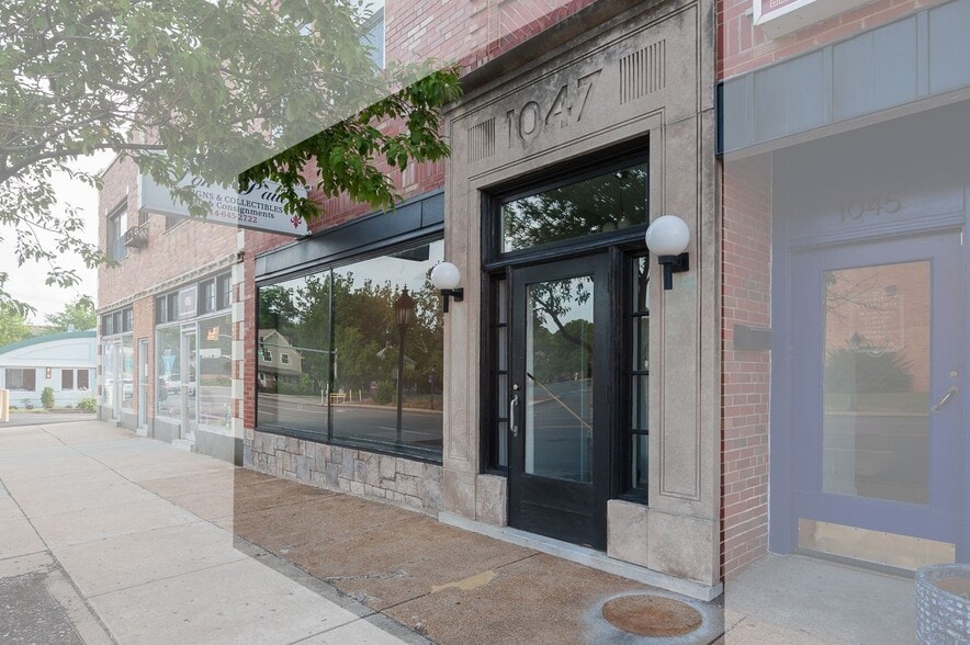 More Photos Of 1047 S Big Bend Blvd, Saint Louis Storefront Retail Office For Lease