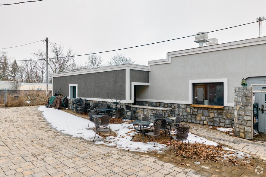 More Photos Of 3156 State St, Caledonia Bowling Alley For Sale