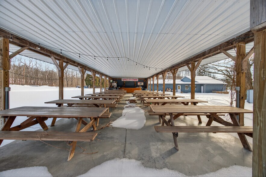 More Photos Of 2862 Guyanoga Rd, Branchport General Retail For Sale