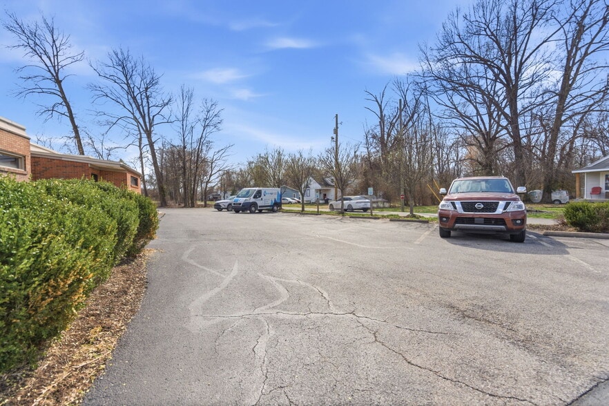 More Photos Of 4430 Crawford Ave, Louisville Medical For Lease